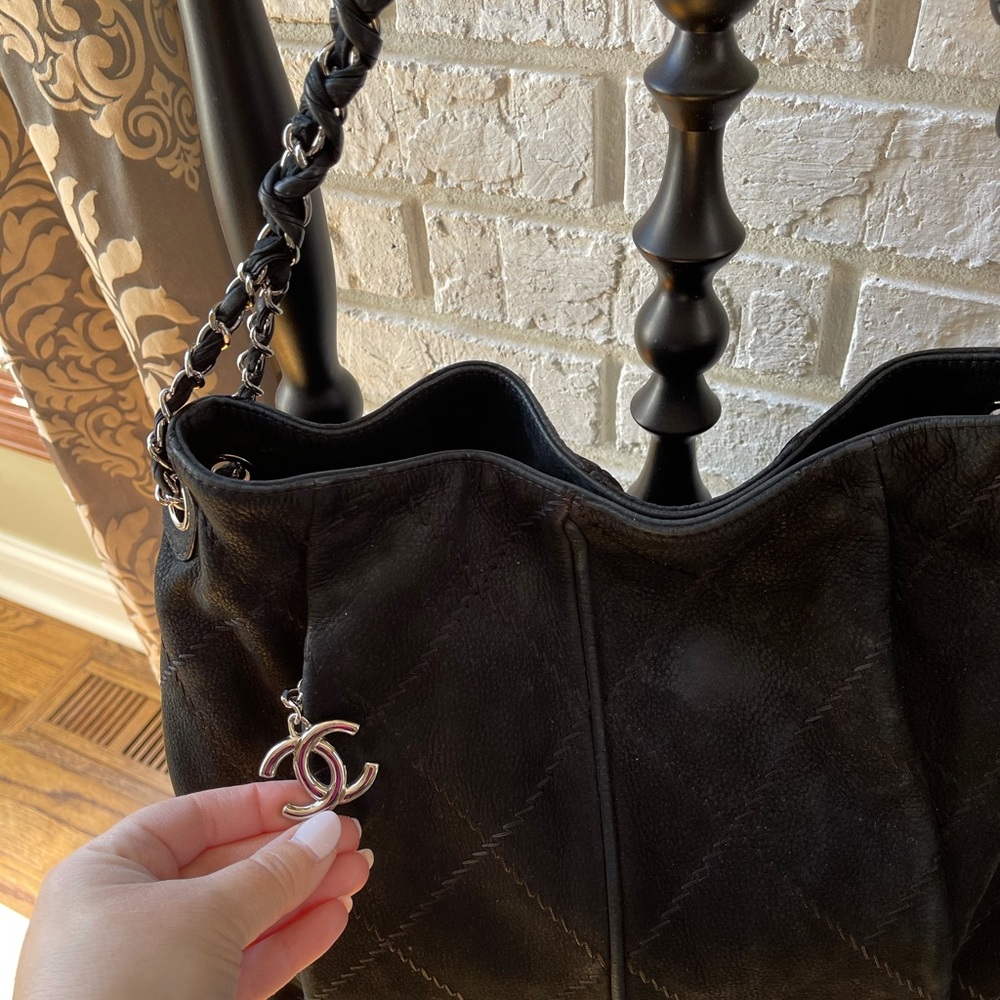 Chanel ultimate stitch hobo - Picture 3 of 12